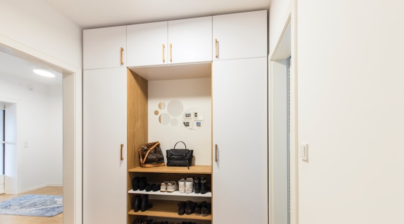 What Is A Modular Wardrobe And Why Should You Have One?