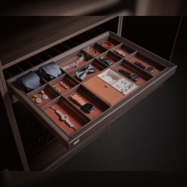 Klasse' Silent Leather Jewe lery Box Pull Out