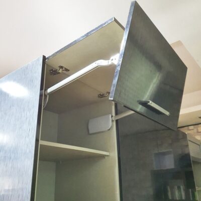 Fold & Lift Fitting W/Centre Hinges (Double Door) Soft Close